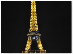 KASIA JANUS Żelazna Dama nocą