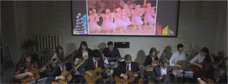 KOLĘDOWANIE  Z DZIADKIEM